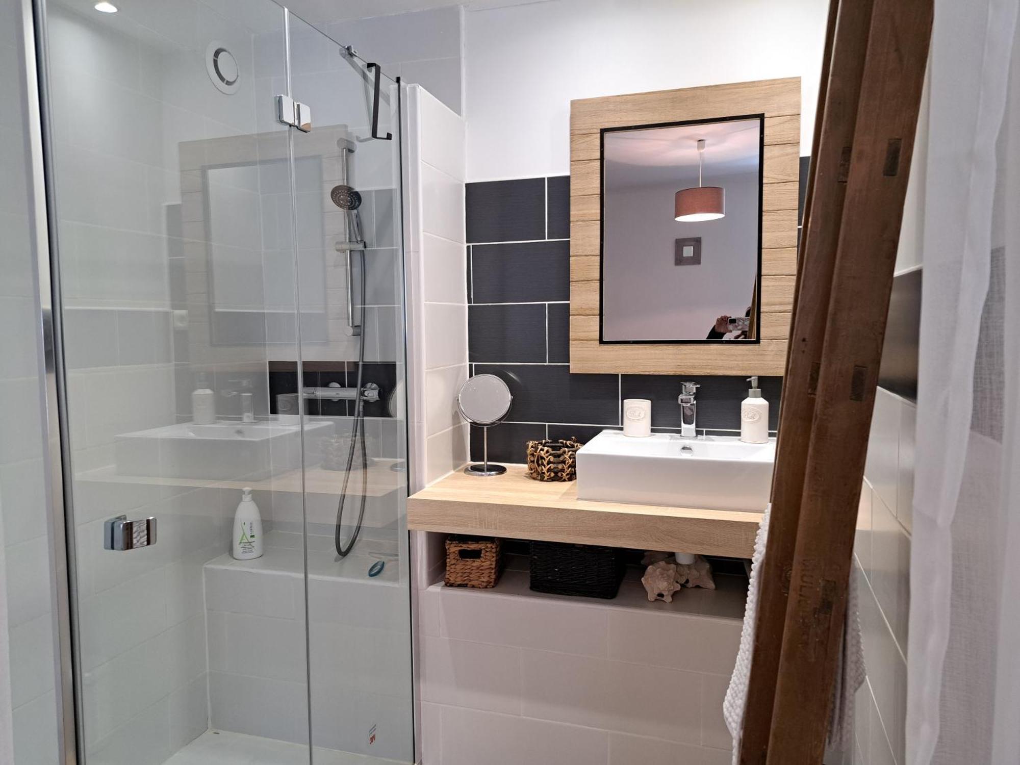 Chambre privée indépendante dans une maison Neffies Extérieur photo